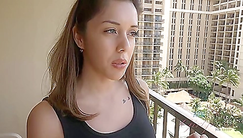 Kristina Bell In A Little Walking Around In Hawaii And A Creampie Right After